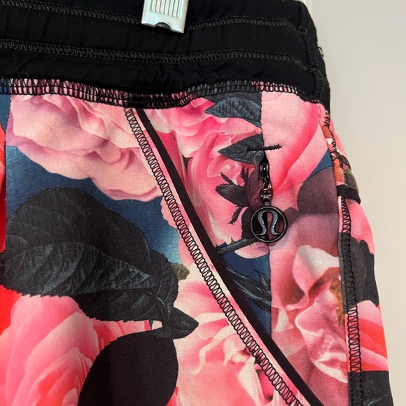 Lululemon shorts - Size 10 - Picture 2 of 5